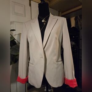 Express Tan/Camel Women's Fitted Blazer With Pink Cuff Linings  Size 10 NWOT